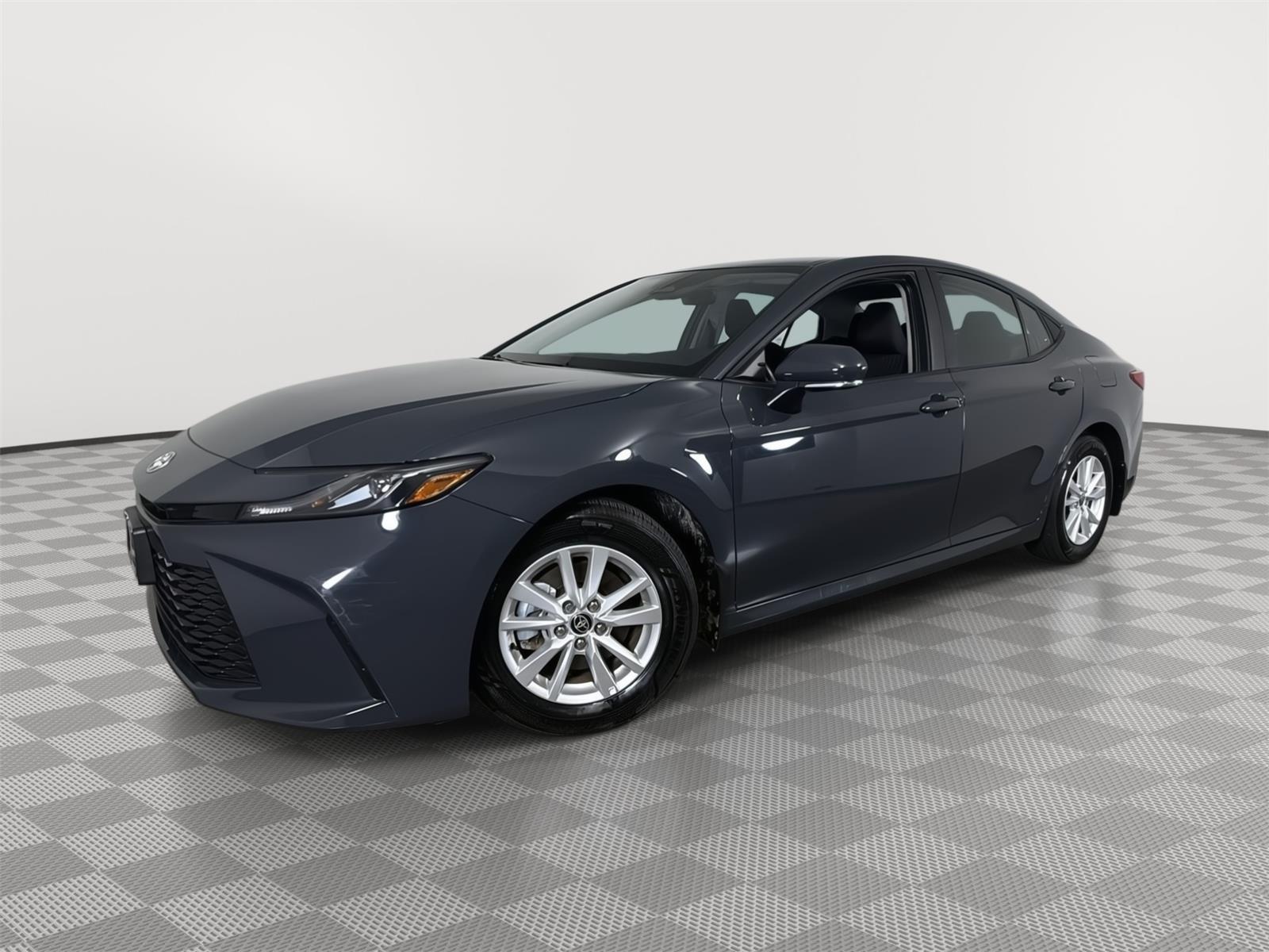  2025 Toyota Camry LE FWD   