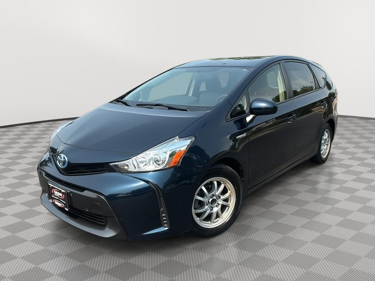 2017 Toyota Prius v Two FWD