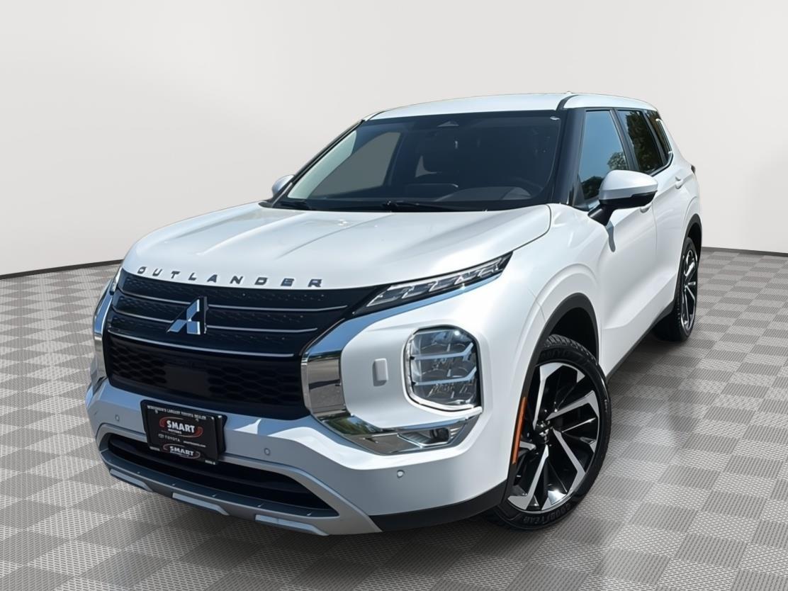 White Diamond 2024 Mitsubishi Outlander SUV / Crossover All-Wheel Drive Automatic
