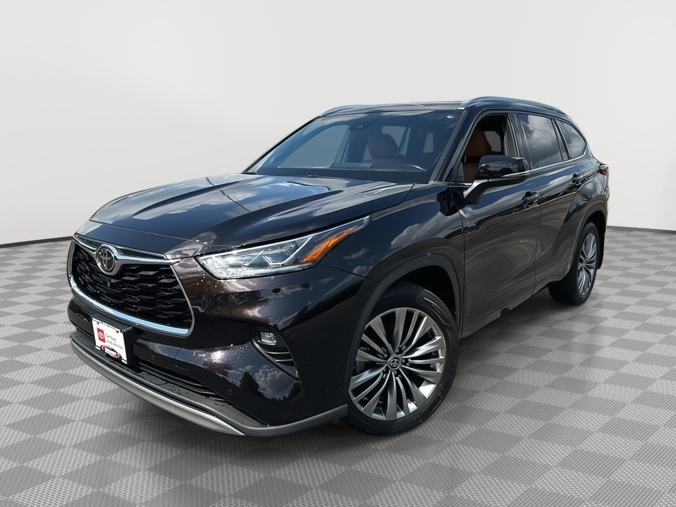 Opulent Amber 2020 Toyota Highlander SUV / Crossover All-Wheel Drive Automatic