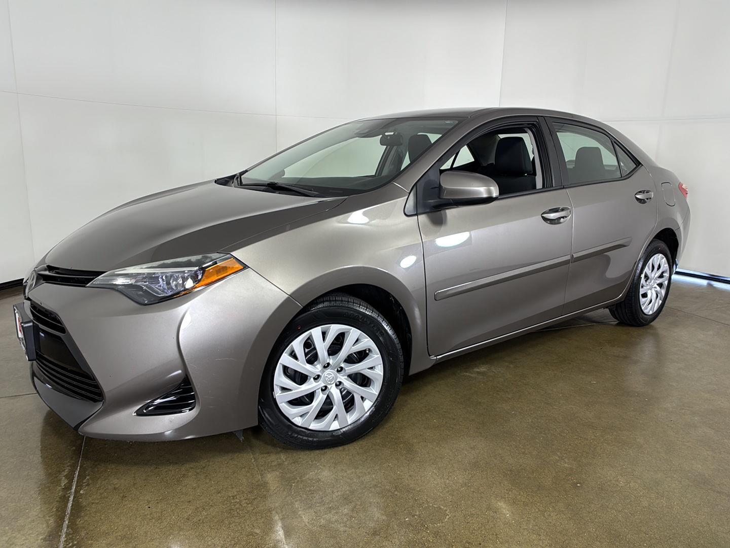 Falcon Gray Metallic 2018 Toyota Corolla Sedan Front-Wheel Drive Automatic