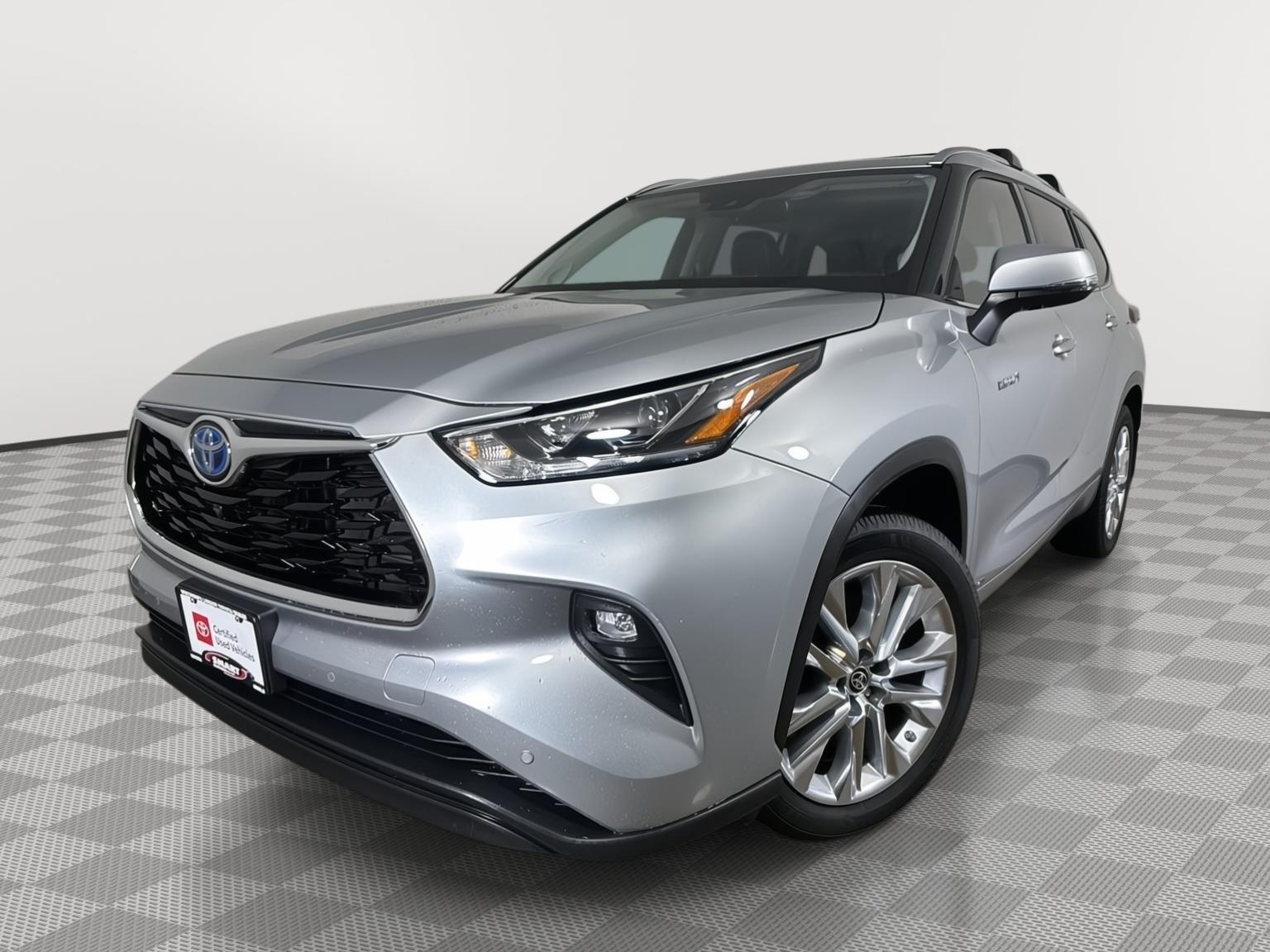 Celestial Silver Metallic 2021 Toyota Highlander Hybrid SUV / Crossover All-Wheel Drive Continuously Variable Transmission