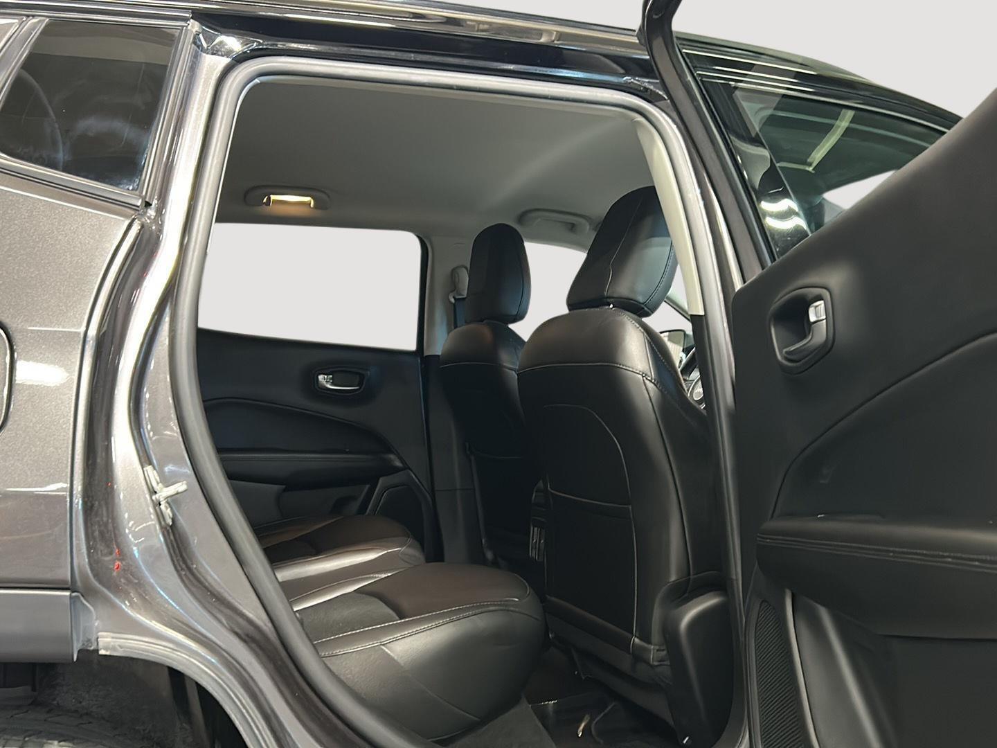 Used 2021 Granite Crystal Metallic Clearcoat Jeep Altitude image 11