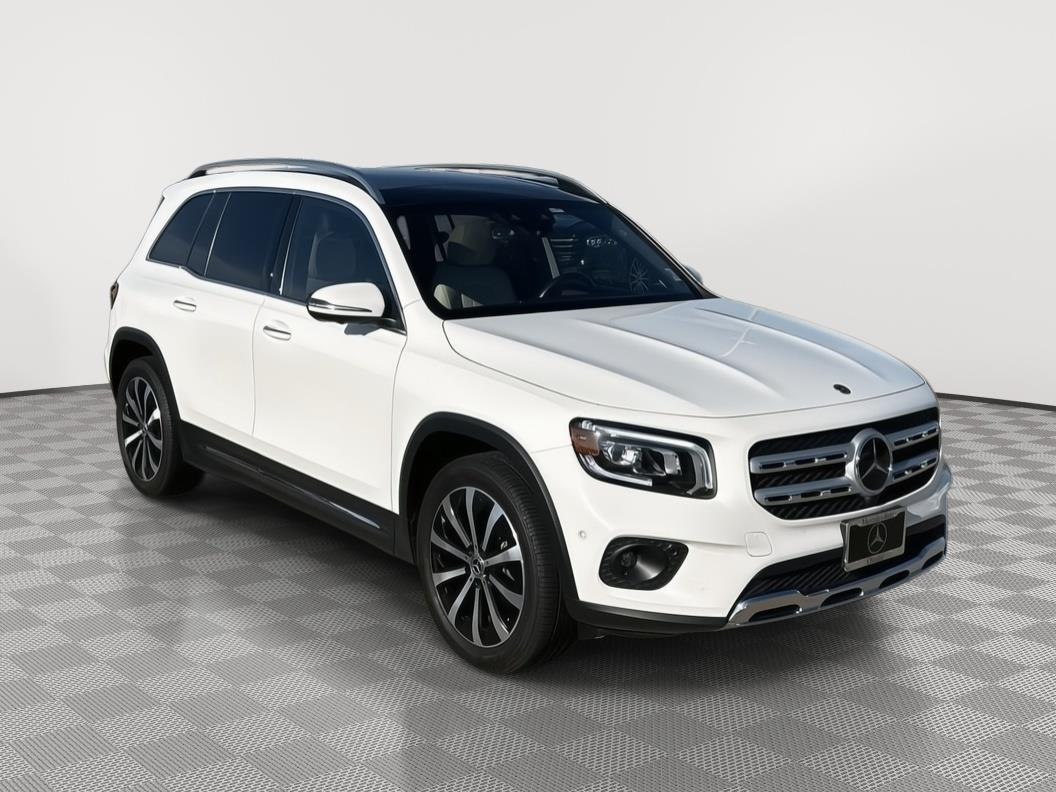 2021 Mercedes-Benz GLB GLB250 4MATIC's photo