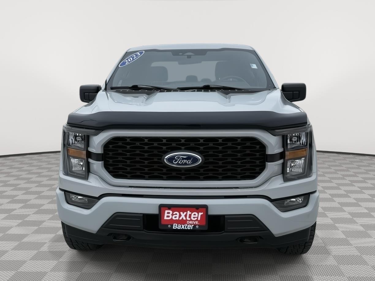 View vehicle photo 2