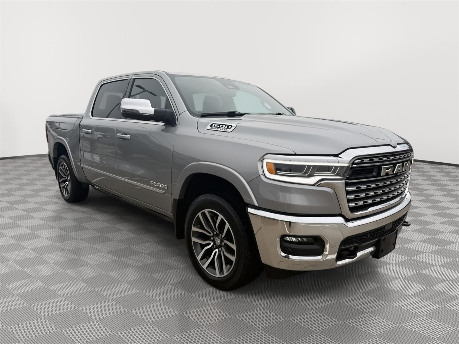 Billet Silver Metallic Clearcoat 2025 RAM 1500 Pickup Truck Four-Wheel Drive 8-Speed Automatic