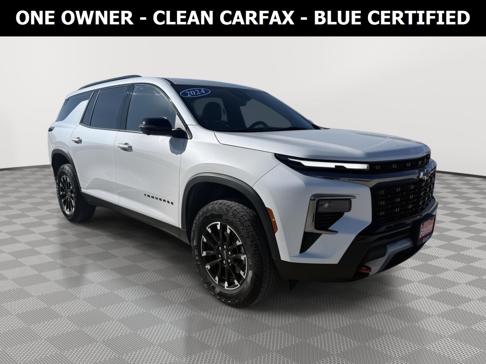 White (Iridescent Pearl Tricoat) 2024 Chevrolet Traverse SUV / Crossover Four-Wheel Drive 8-Speed Automatic