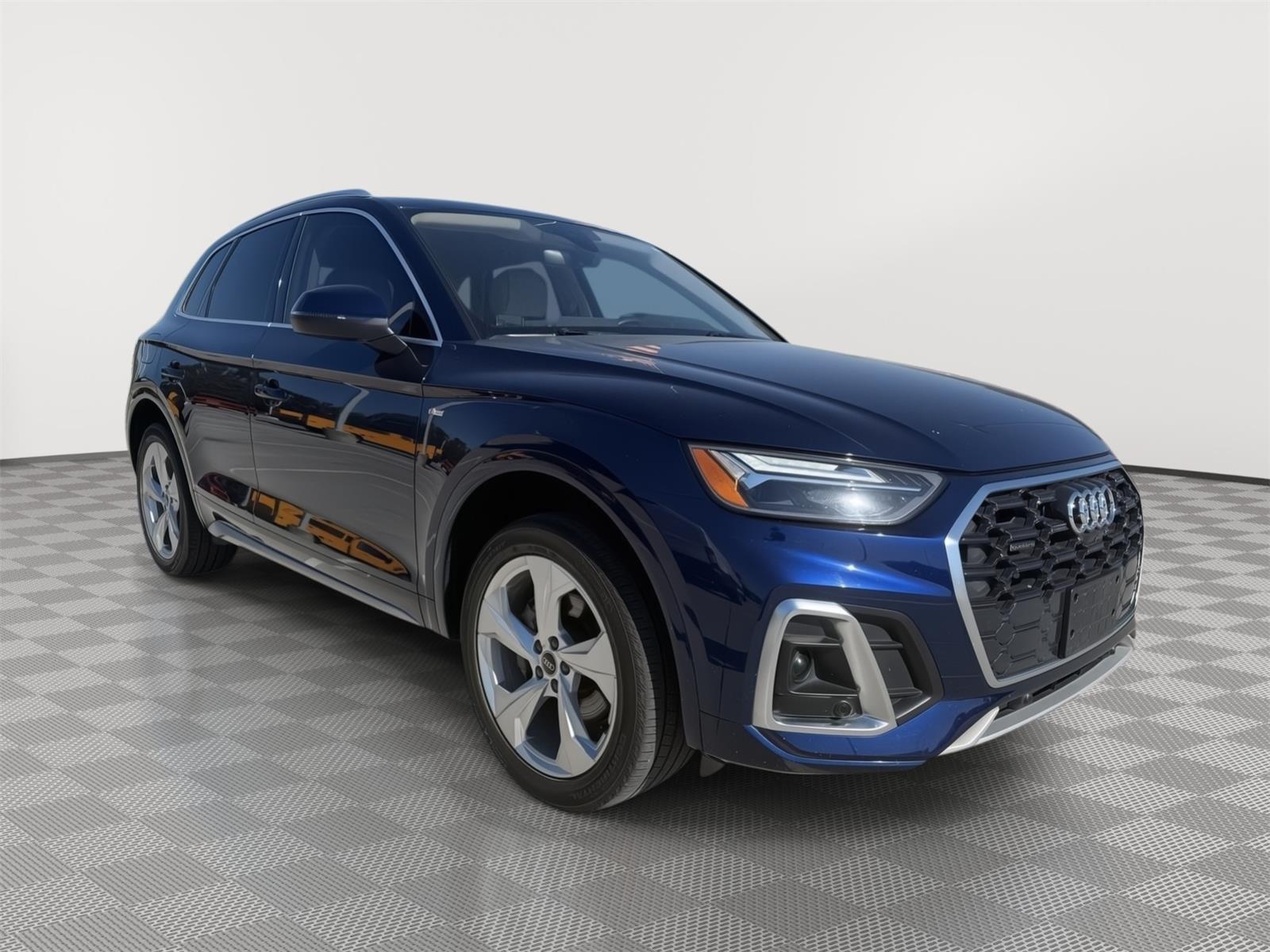 Navarra Blue Metallic 2023 Audi Q5 SUV / Crossover All-Wheel Drive Automatic