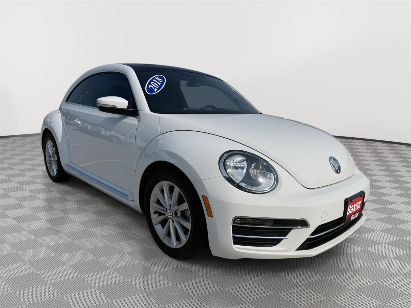 2018 Volkswagen Beetle 2.0T SE Hatchback FWD