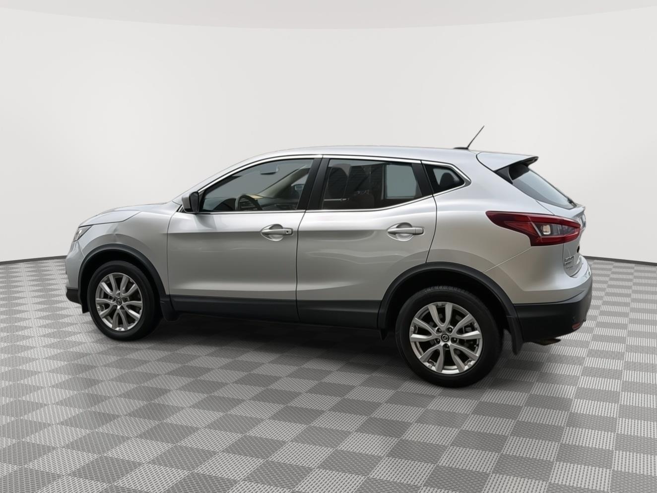 View vehicle photo 6
