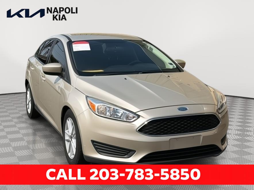 White Gold 2018 Ford Focus Sedan Front-Wheel Drive 6-Speed Automatic