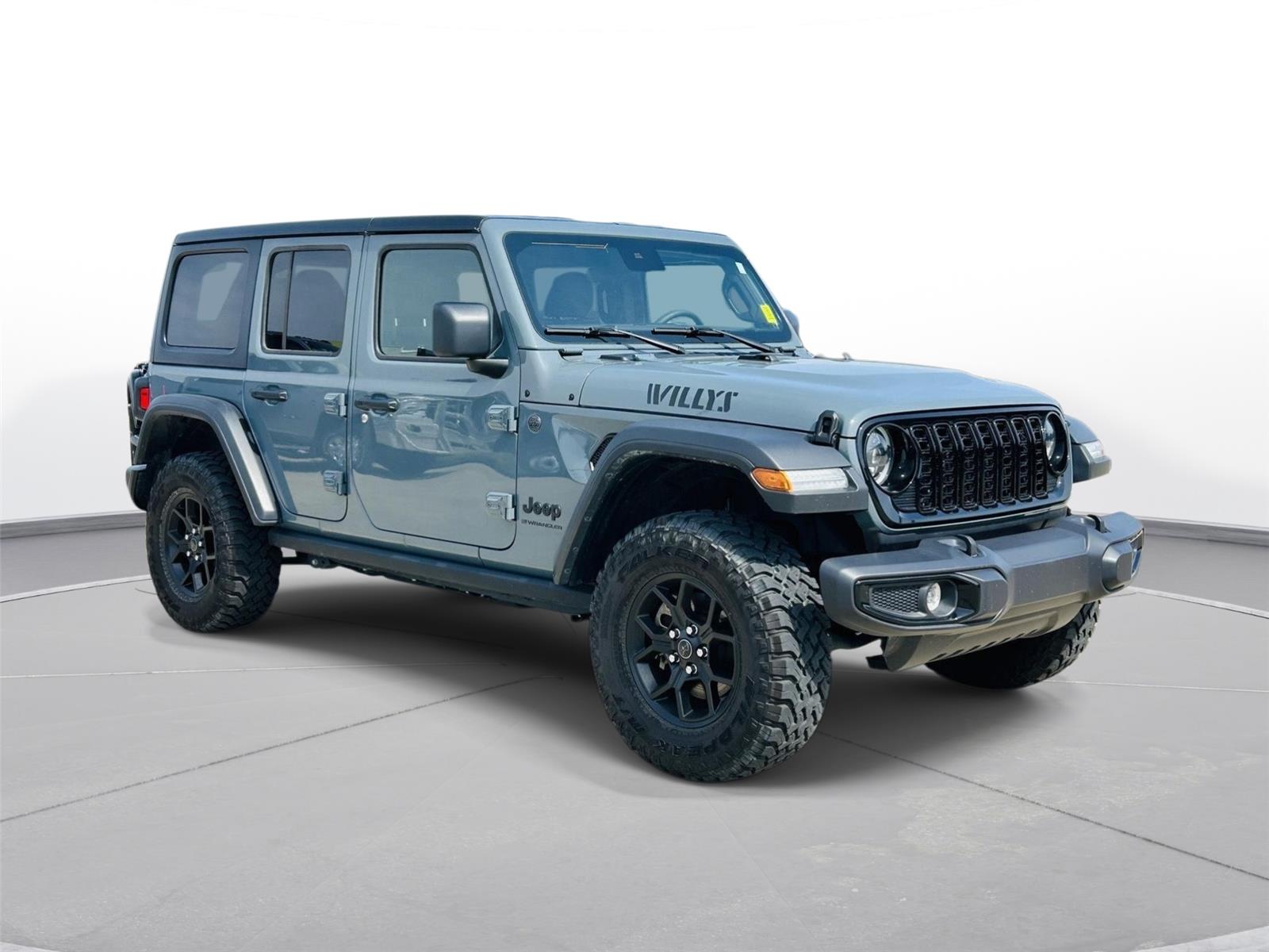 View vehicle photo 2