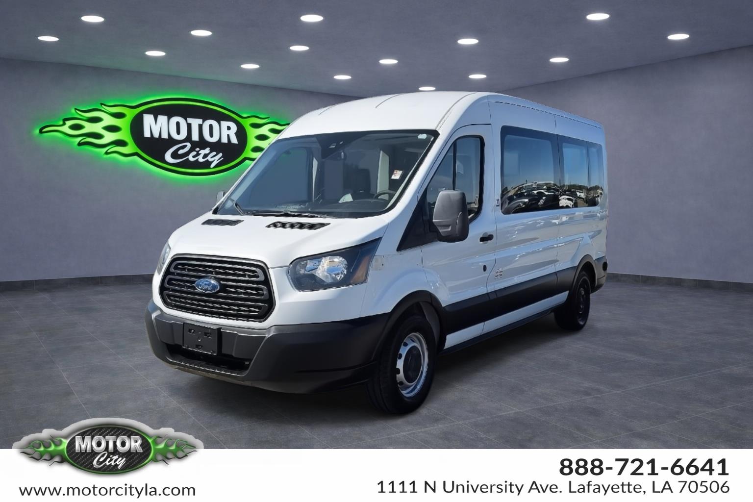 2019 Ford Transit Passenger 350 XL Medium Roof LWB RWD with Sliding Passenger-Side Door