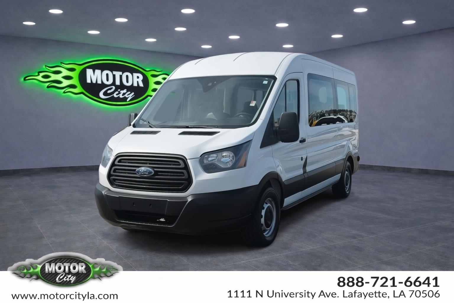 2019 Ford Transit Passenger 350 XL Medium Roof LWB RWD with Sliding Passenger-Side Door
