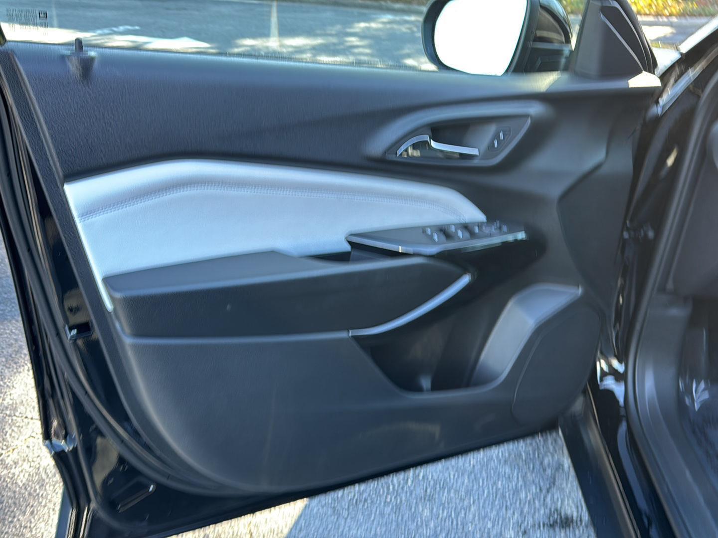 New 2026 Mosaic Black Metallic Chevrolet LT image 14