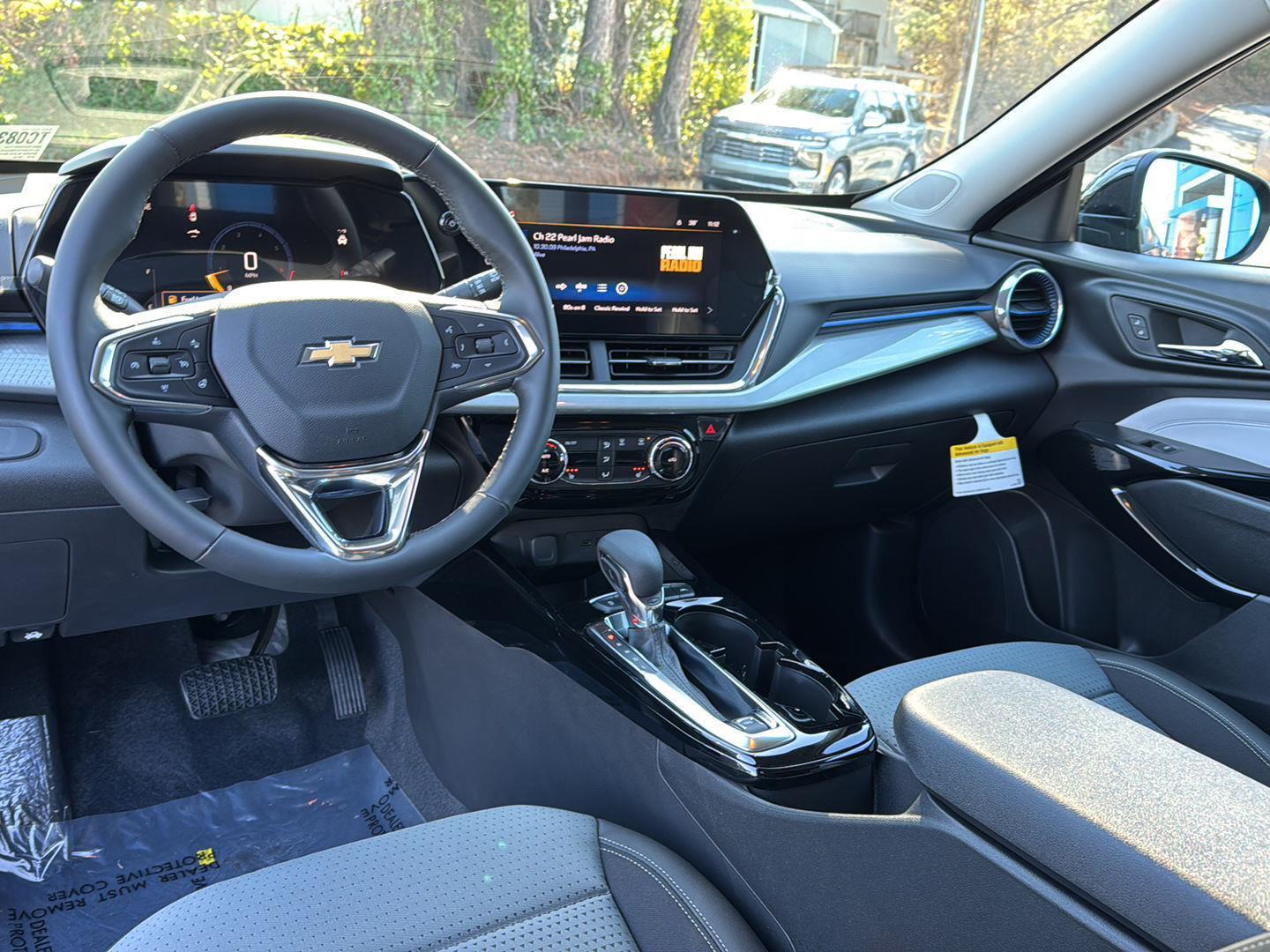 New 2026 Mosaic Black Metallic Chevrolet LT image 16