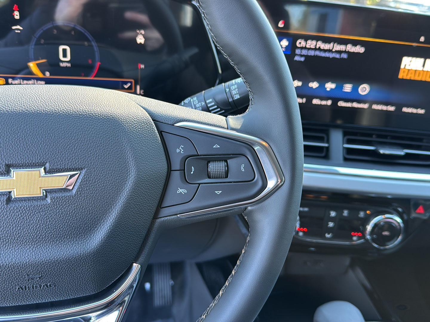 New 2026 Mosaic Black Metallic Chevrolet LT image 19