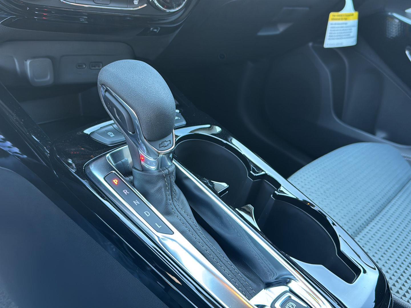 New 2026 Mosaic Black Metallic Chevrolet LT image 24