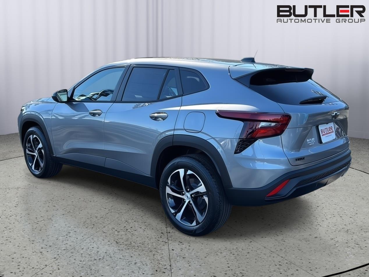 New 2026 Sterling Gray Metallic Chevrolet 1RS image 3