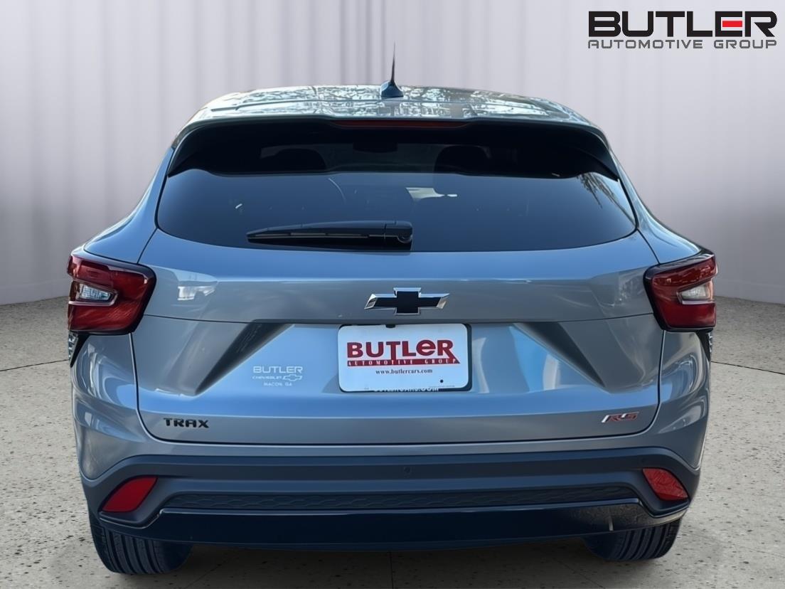 New 2026 Sterling Gray Metallic Chevrolet 1RS image 4