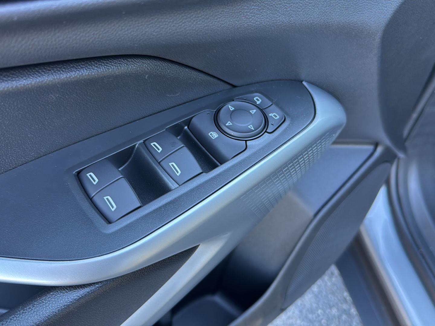 New 2026 Sterling Gray Metallic Chevrolet 1RS image 26