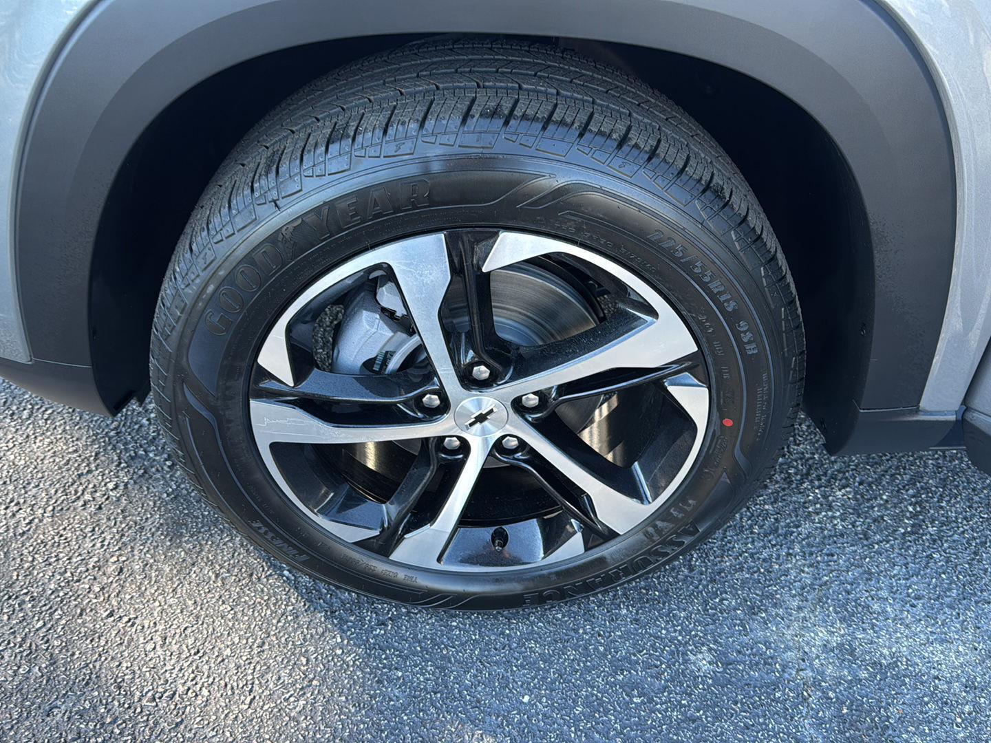 New 2026 Sterling Gray Metallic Chevrolet 1RS image 29