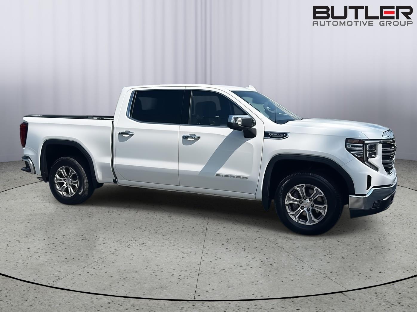 Used 2024 Summit White GMC SLT image 7