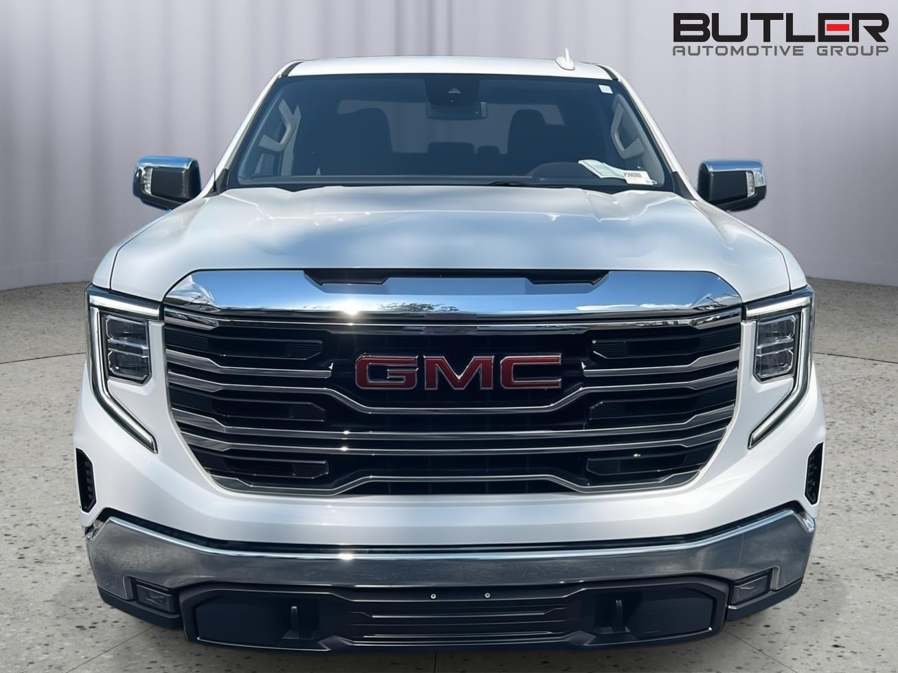 Used 2024 Summit White GMC SLT image 9