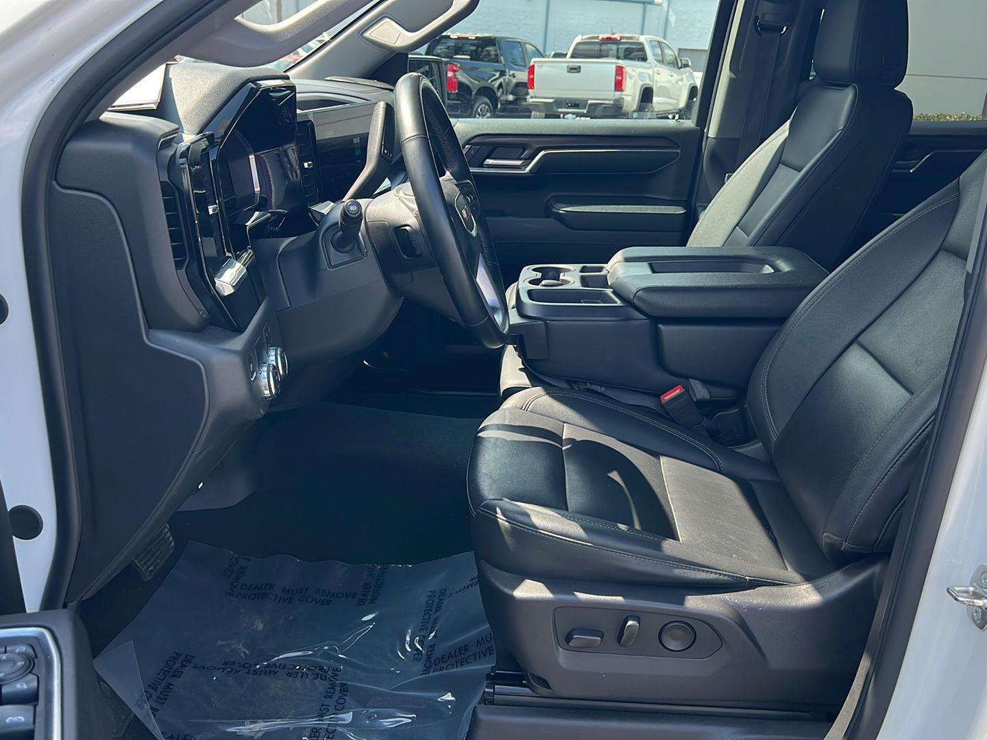 Used 2024 Summit White GMC SLT image 10