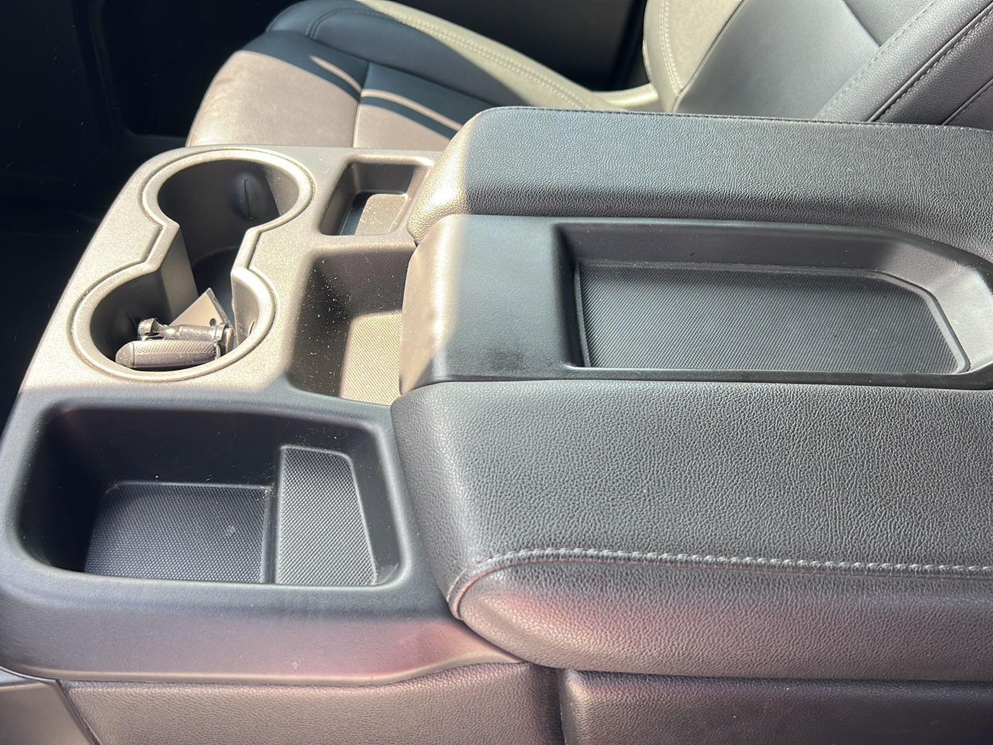 Used 2024 Summit White GMC SLT image 30