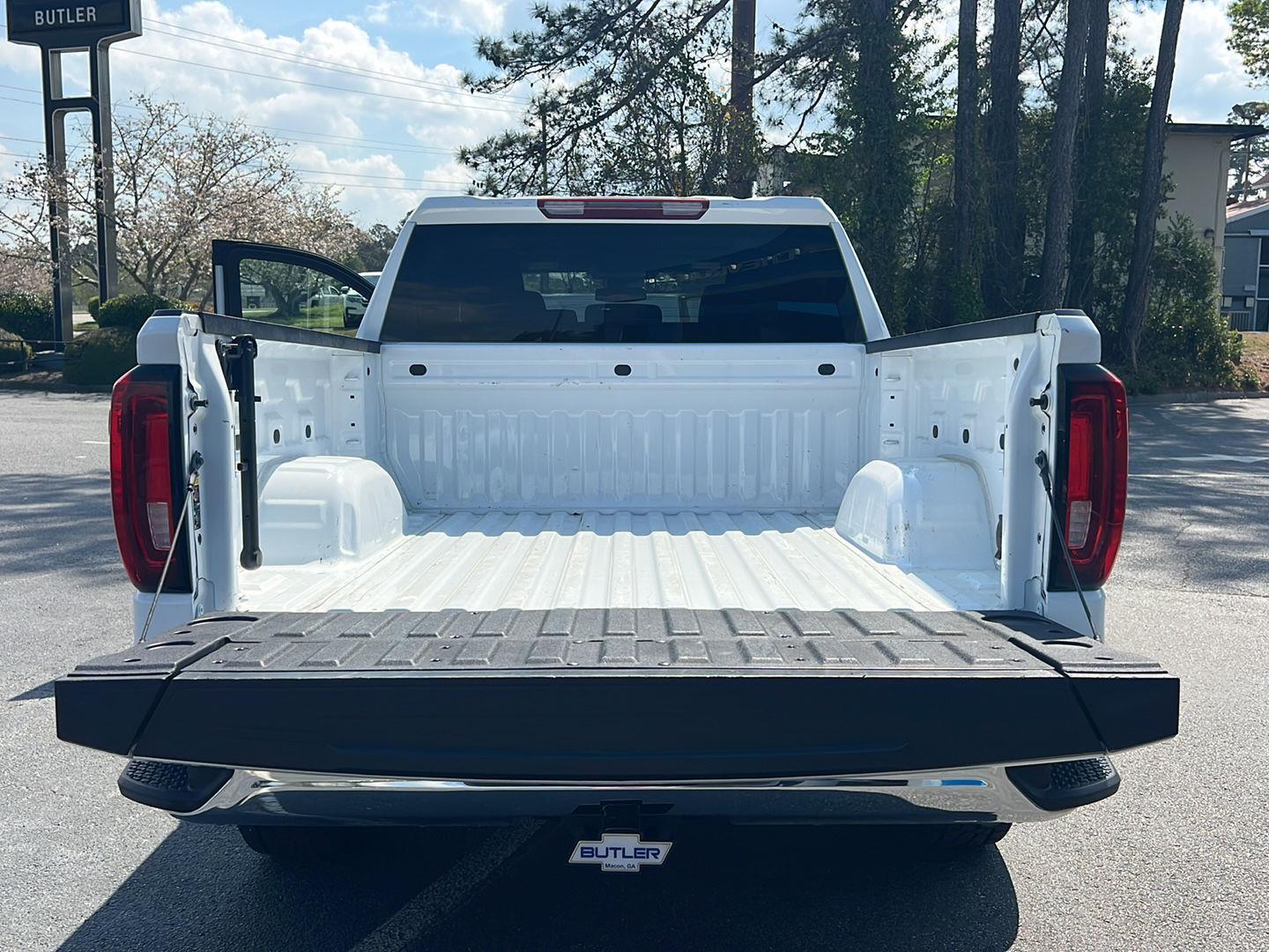 Used 2024 Summit White GMC SLT image 35