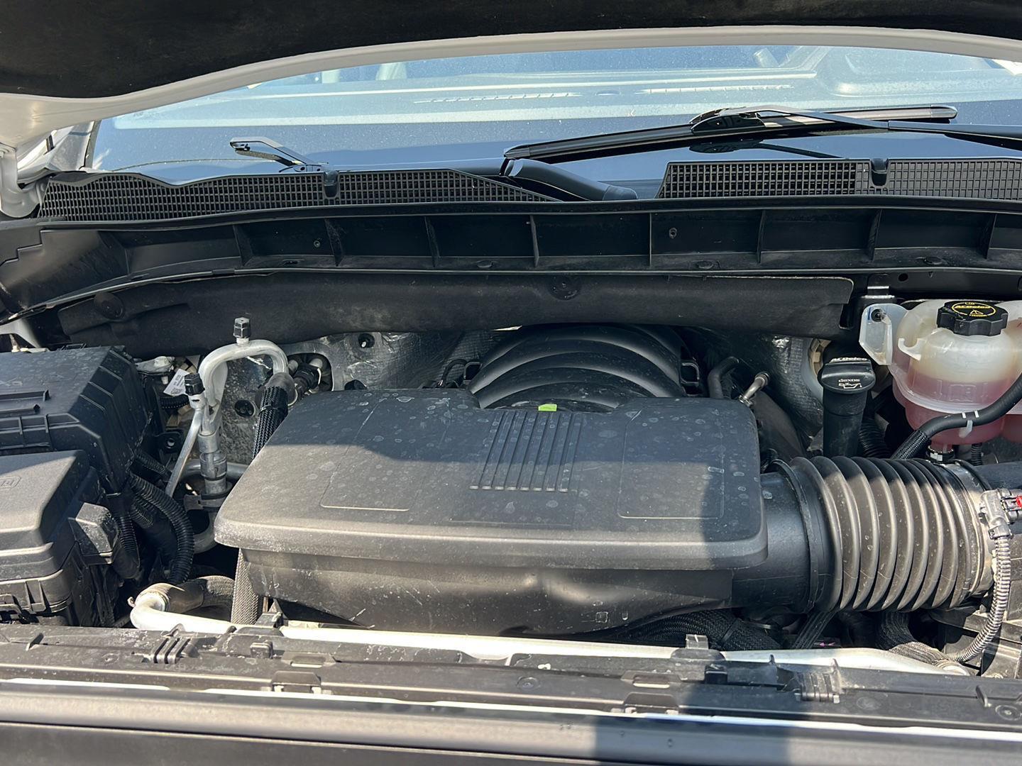 Used 2024 Summit White GMC SLT image 36