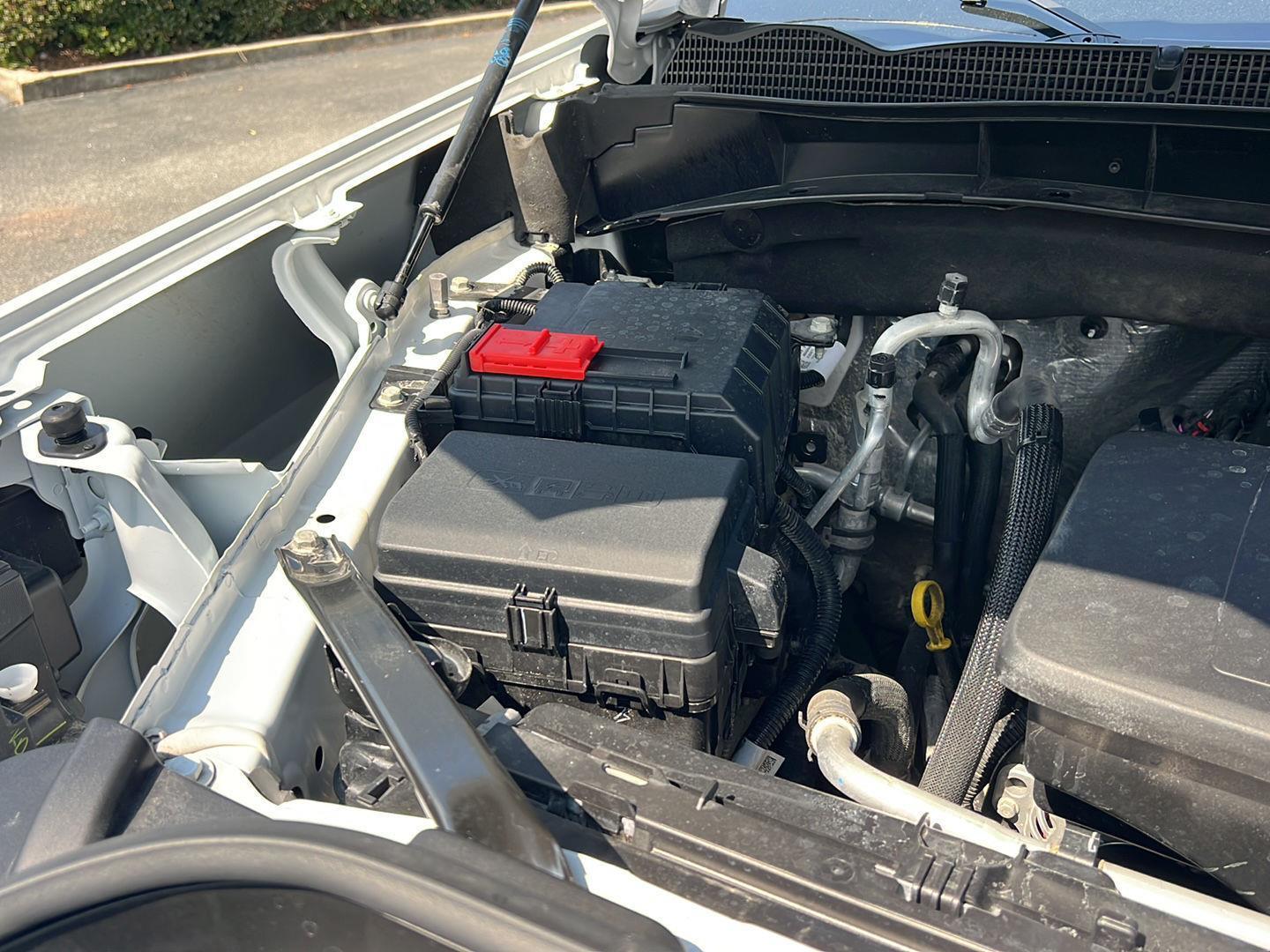 Used 2024 Summit White GMC SLT image 37