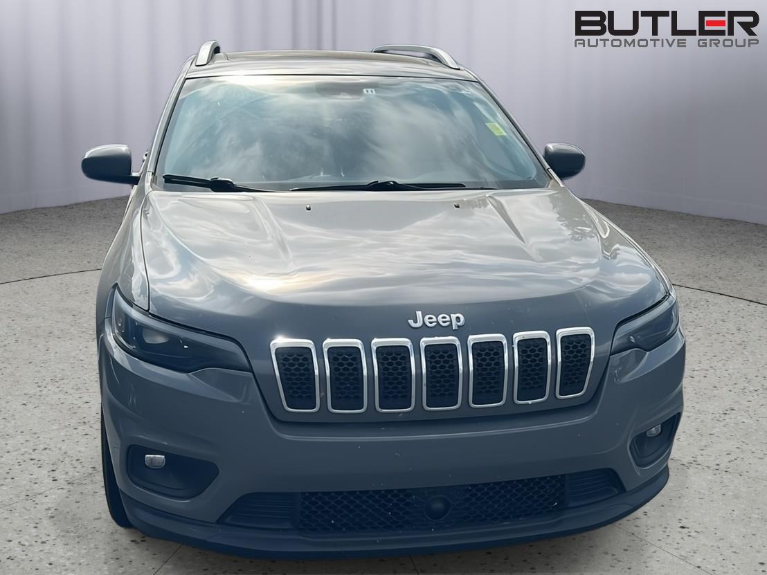 Used 2021 Sting-Gray Clearcoat Jeep Latitude Plus image 9