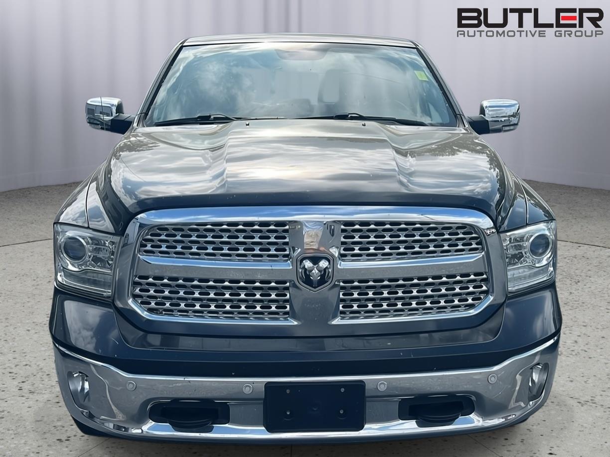 Used 2017 Brilliant Black Crystal Pearlcoat Ram Laramie image 4