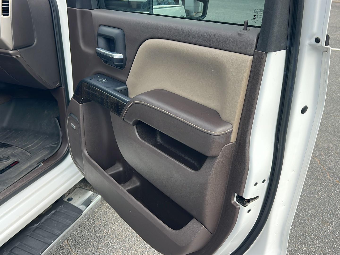 Used 2016 Summit White GMC Denali image 14