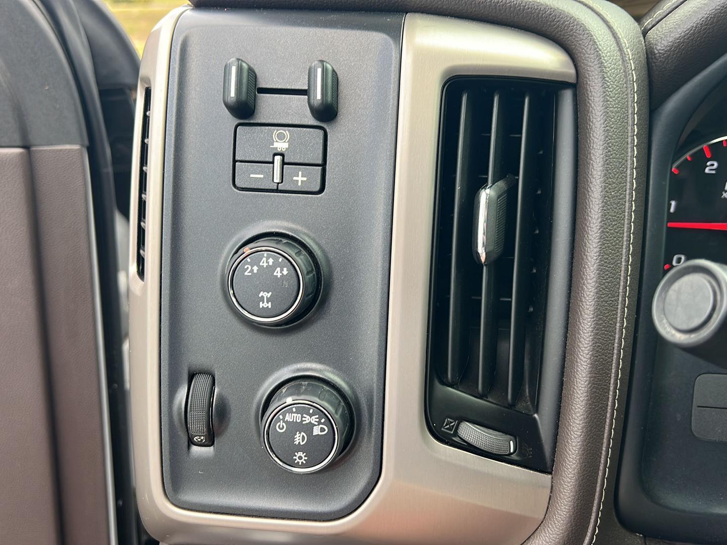 Used 2016 Summit White GMC Denali image 19