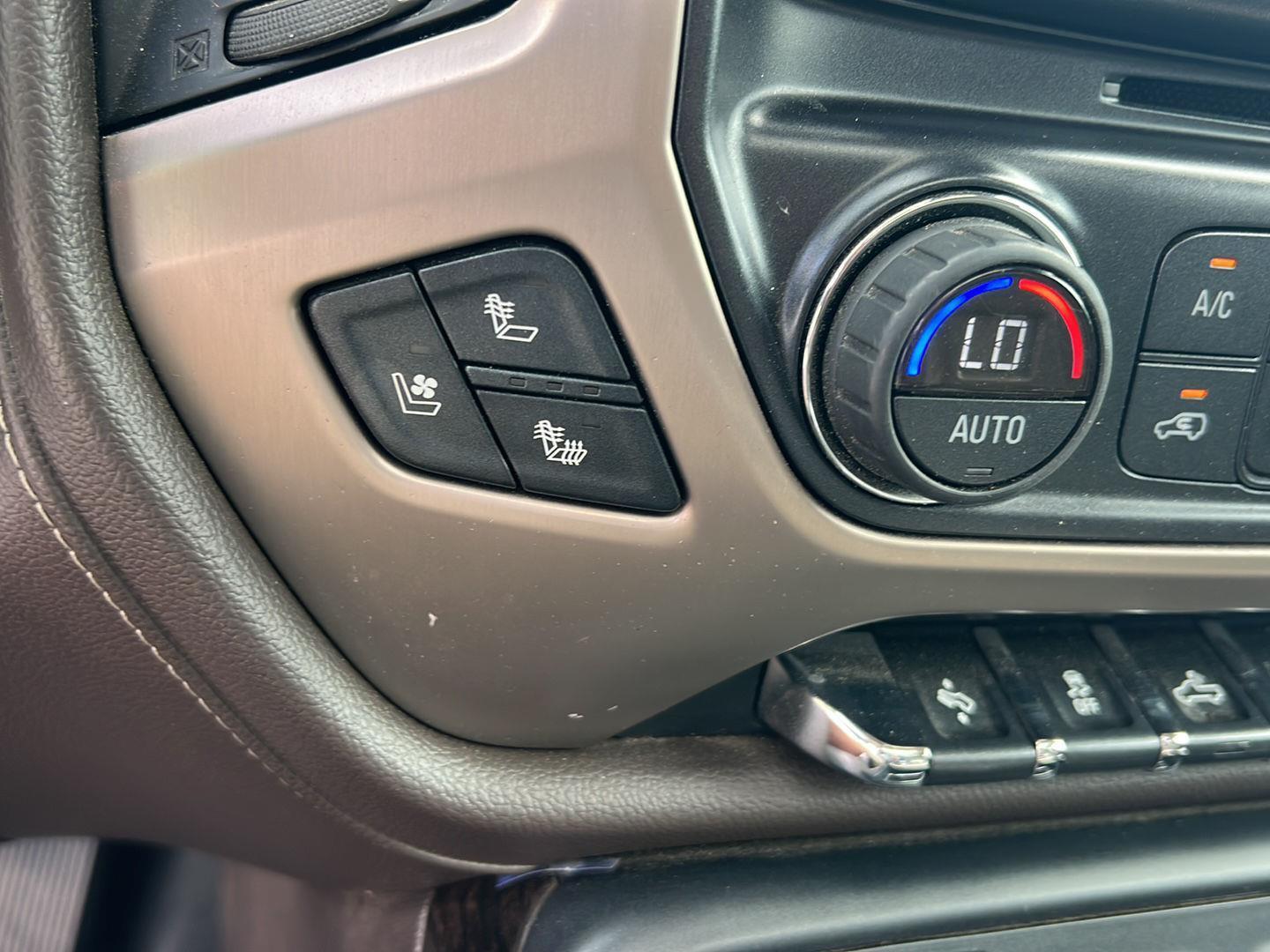 Used 2016 Summit White GMC Denali image 29