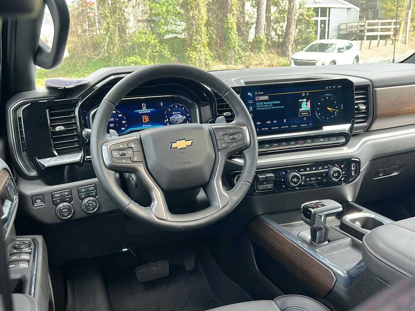 Used 2024 Black Chevrolet High Country image 19