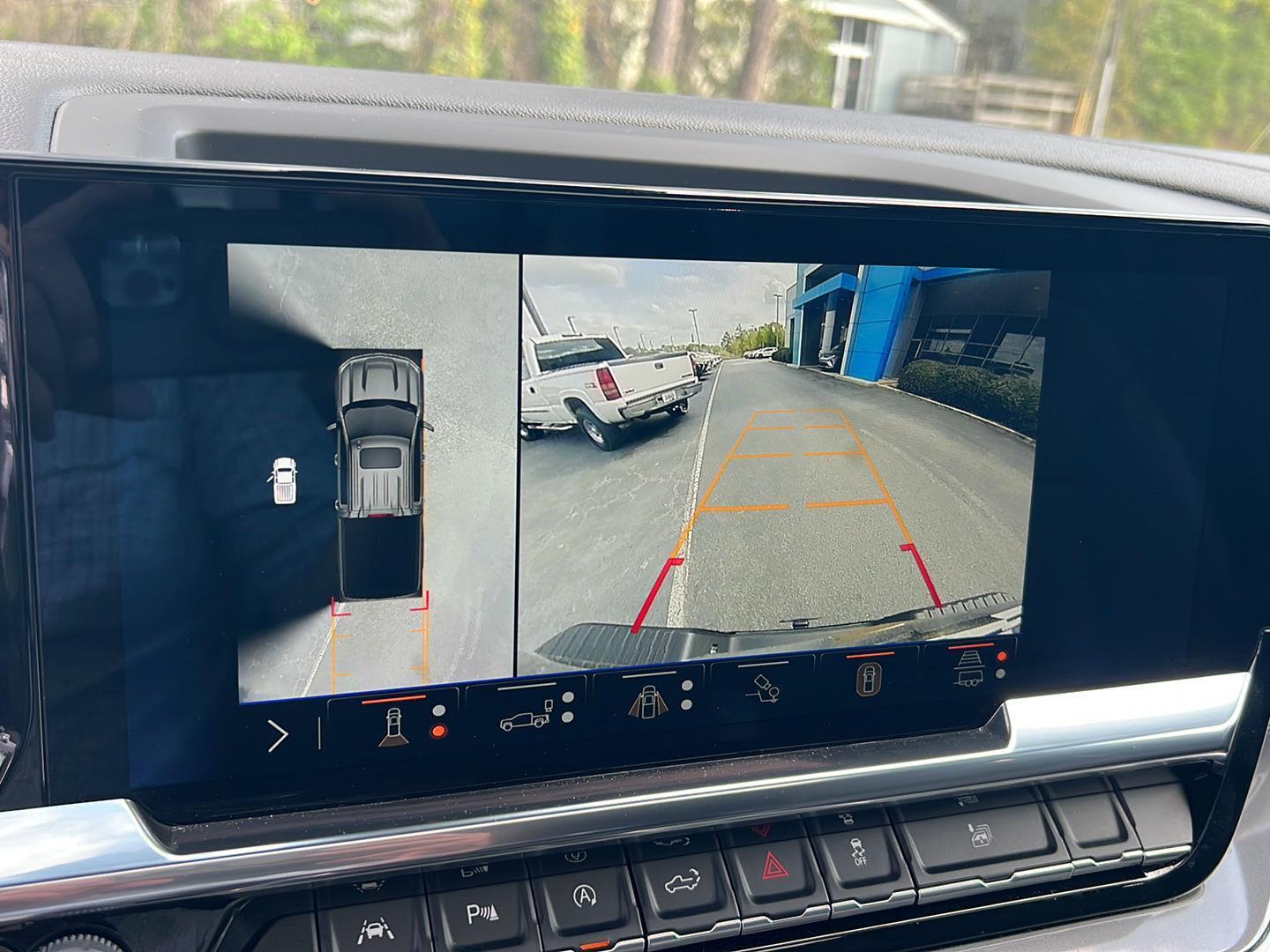 Used 2024 Black Chevrolet High Country image 28