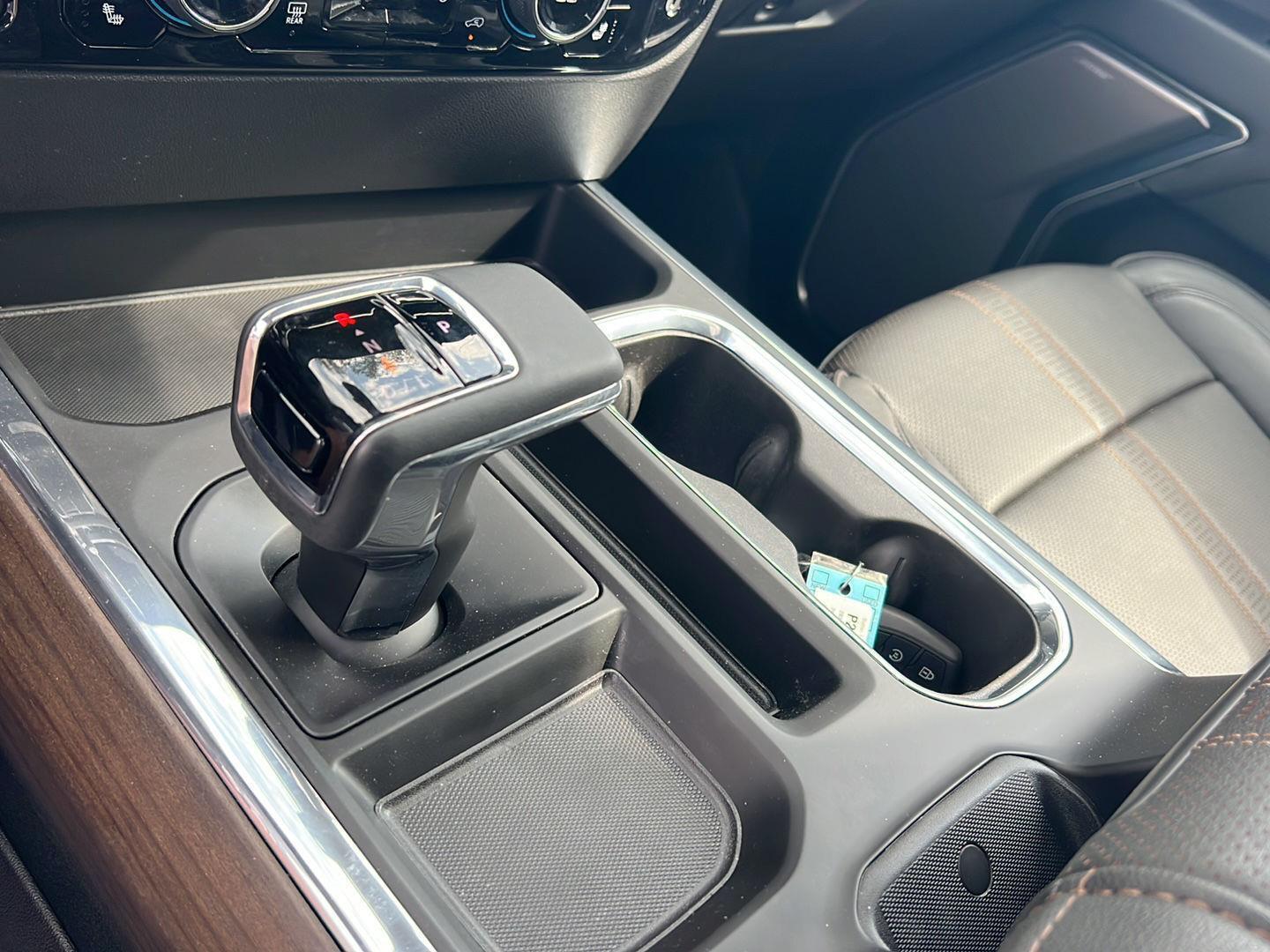 Used 2024 Black Chevrolet High Country image 31