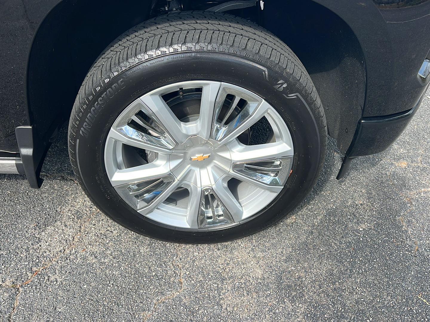 Used 2024 Black Chevrolet High Country image 42