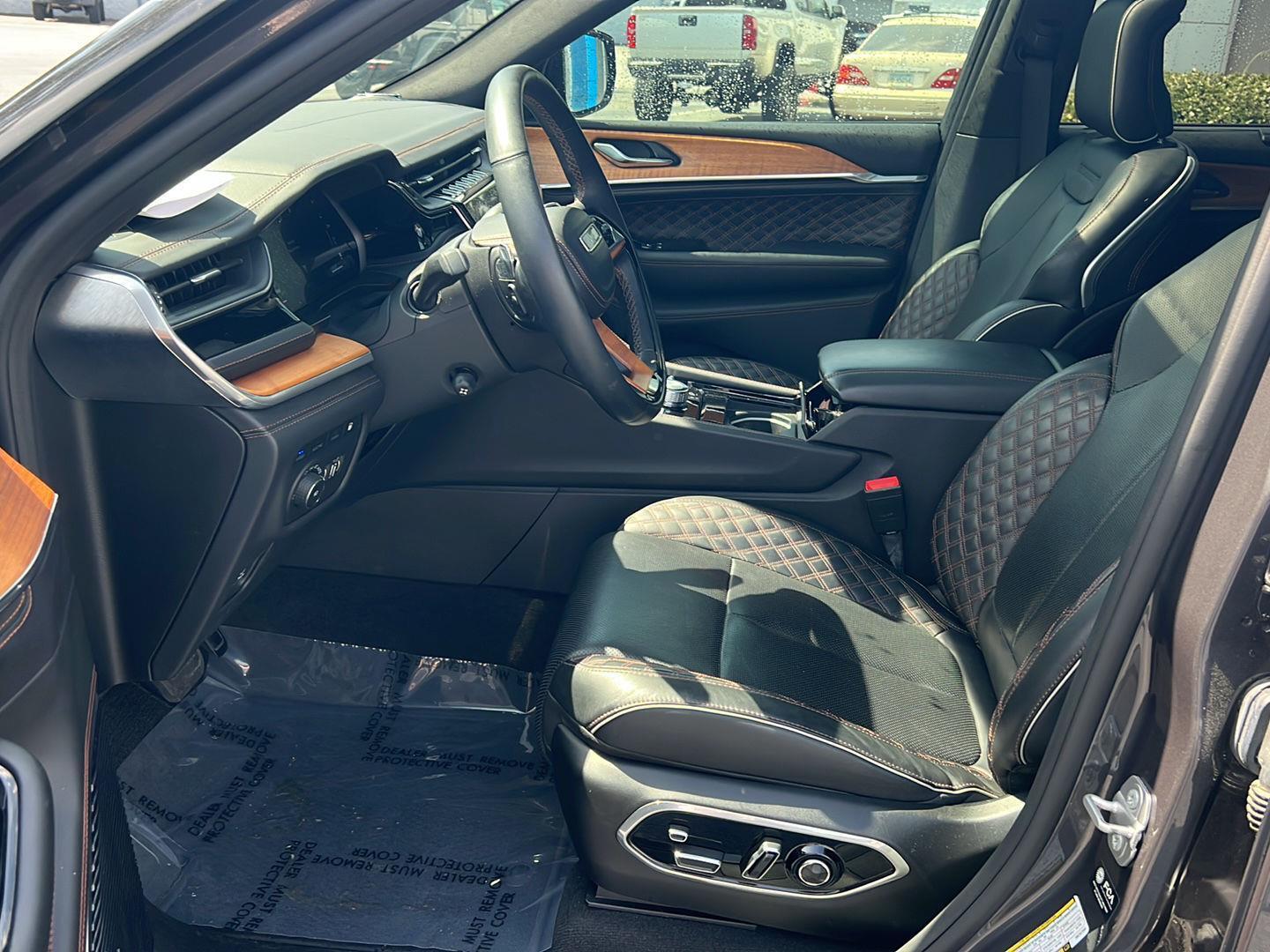 Used 2022 Baltic Gray Metallic Clearcoat Jeep Summit Reserve image 10