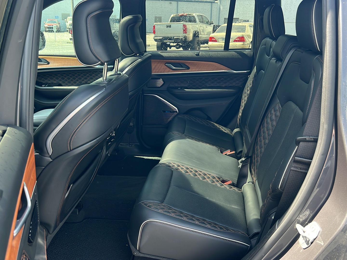 Used 2022 Baltic Gray Metallic Clearcoat Jeep Summit Reserve image 11