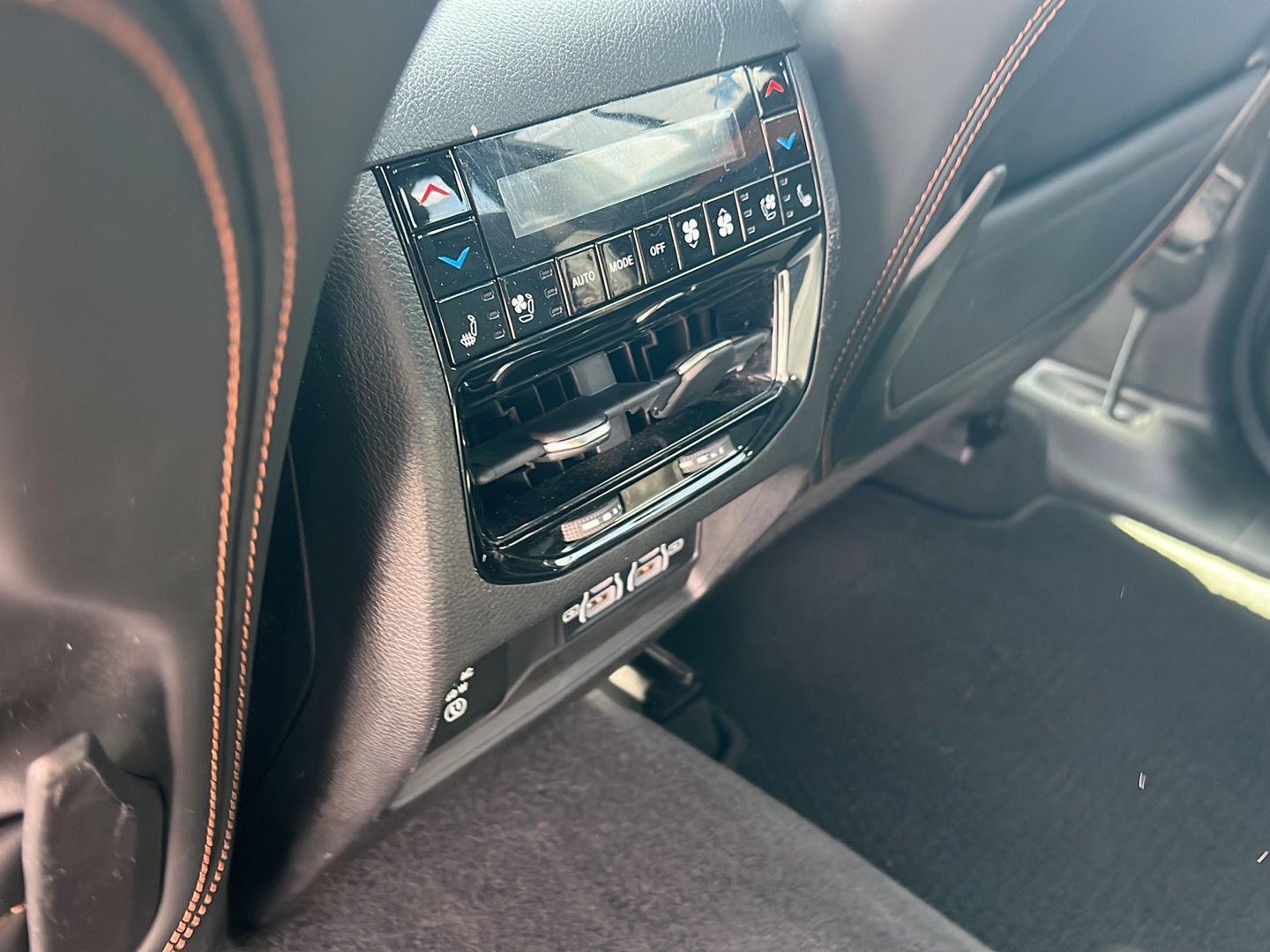 Used 2022 Baltic Gray Metallic Clearcoat Jeep Summit Reserve image 12