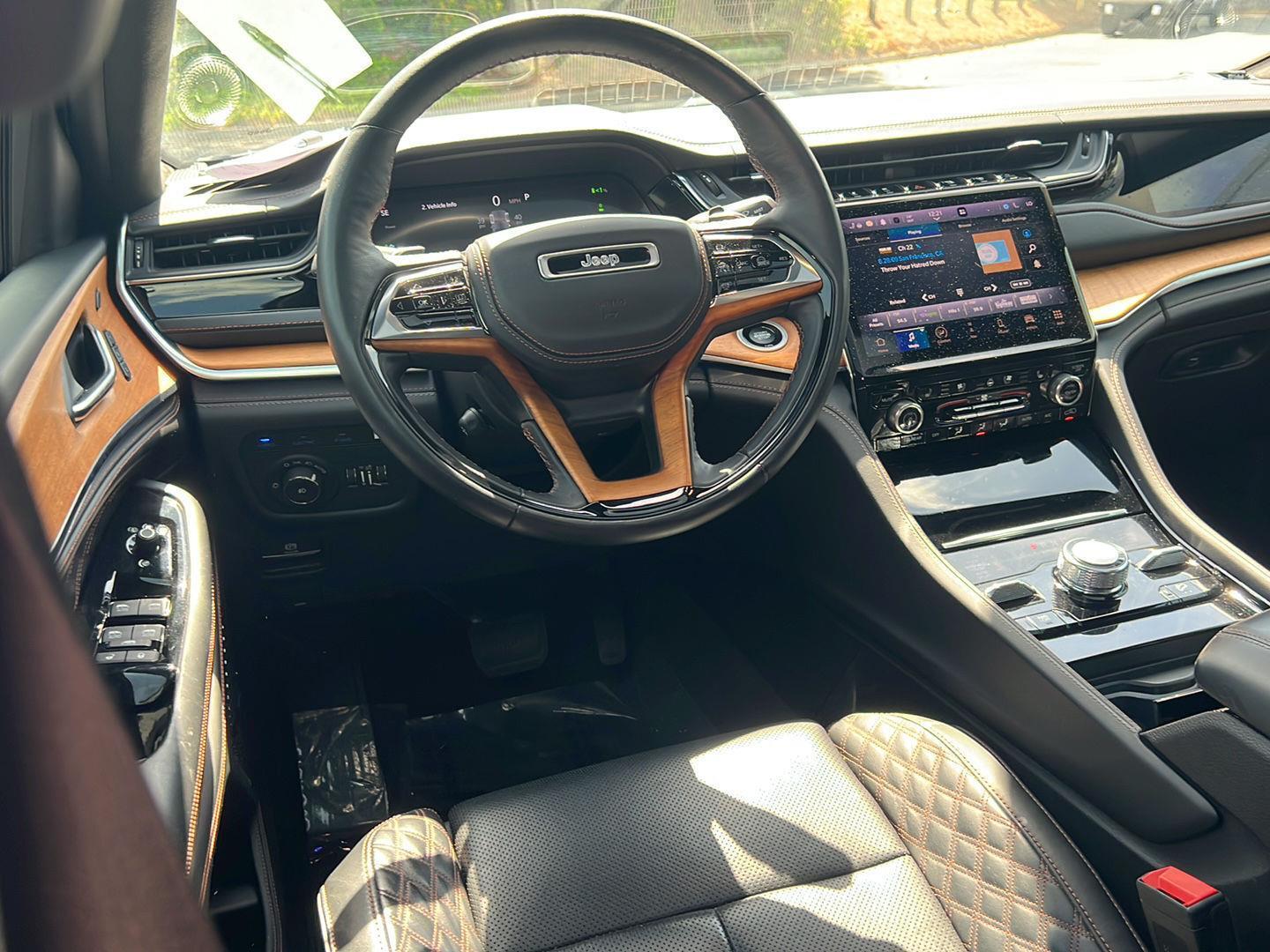 Used 2022 Baltic Gray Metallic Clearcoat Jeep Summit Reserve image 19