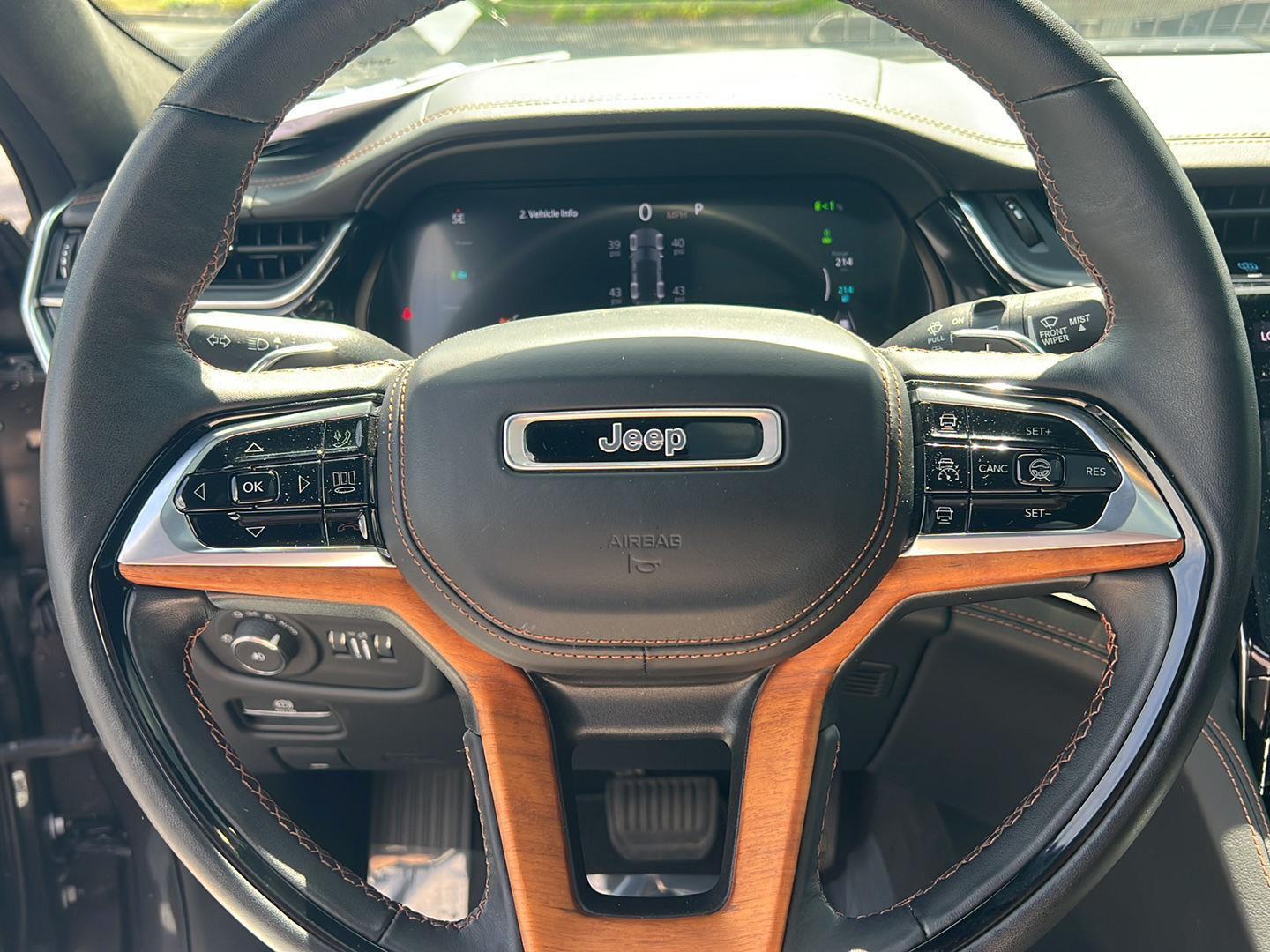 Used 2022 Baltic Gray Metallic Clearcoat Jeep Summit Reserve image 21