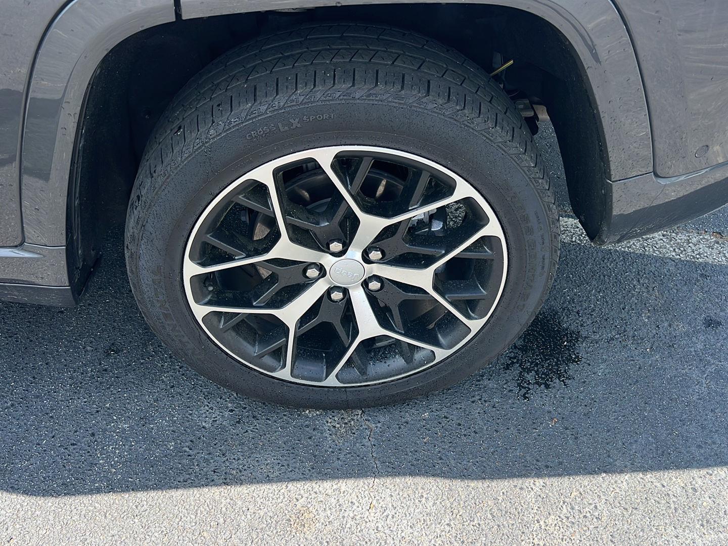 Used 2022 Baltic Gray Metallic Clearcoat Jeep Summit Reserve image 41