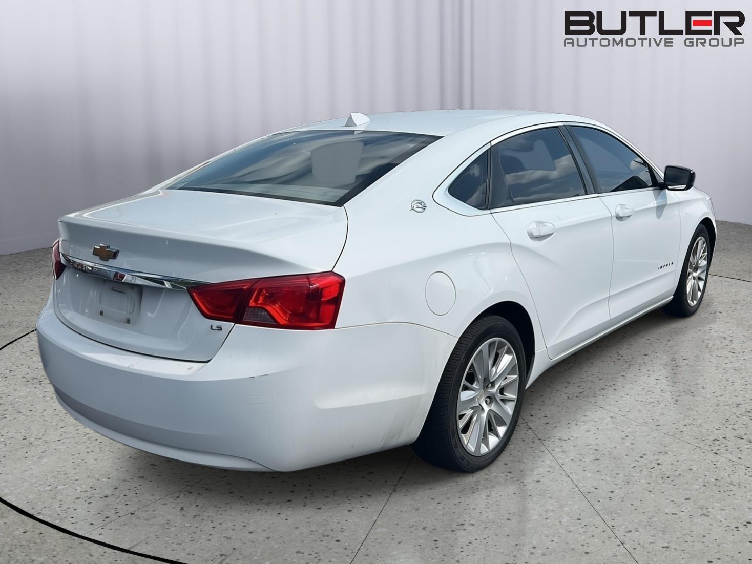 Used 2014 Summit White Chevrolet LS image 8
