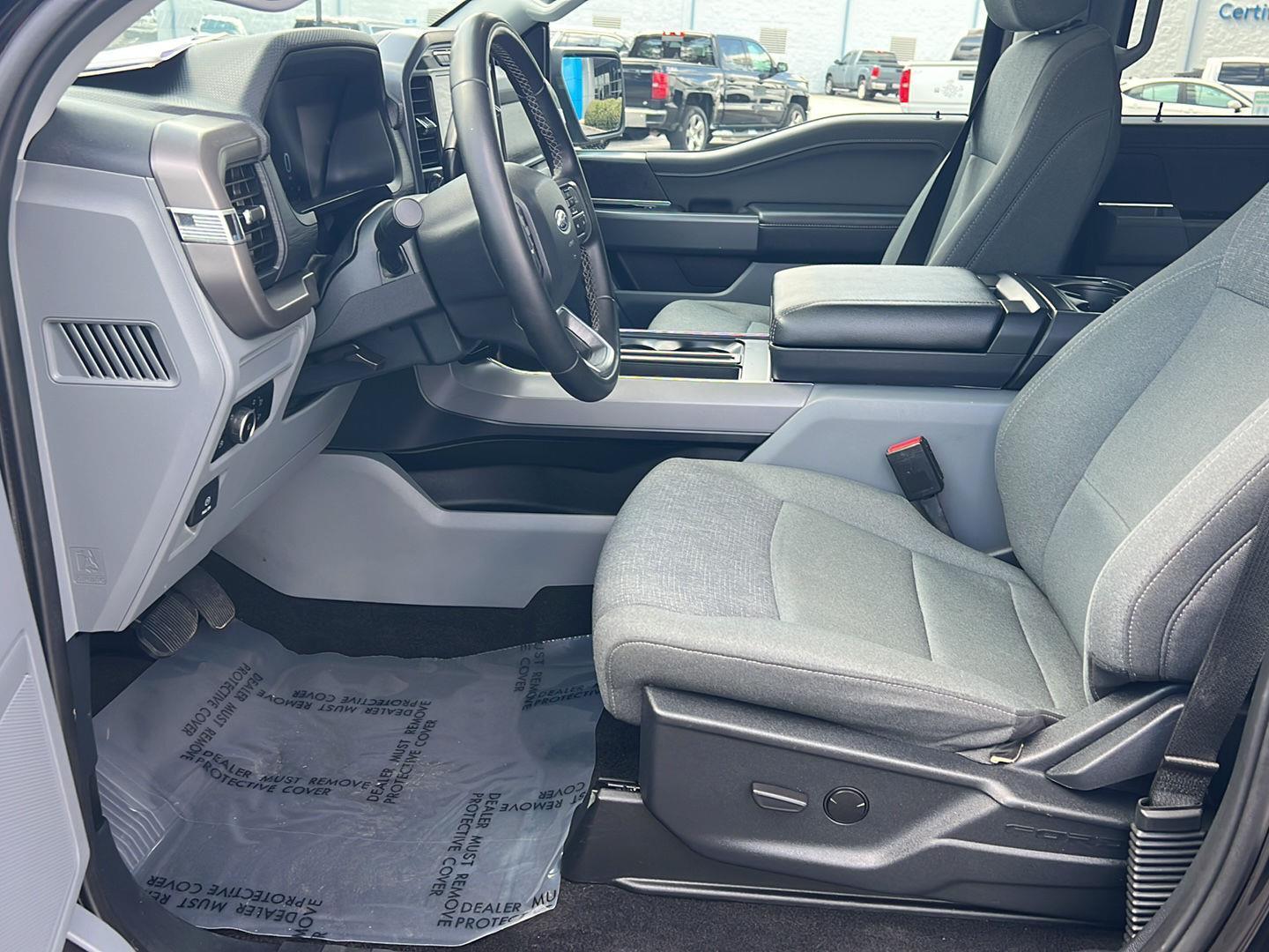 Used 2024 Agate Black Ford XLT image 10